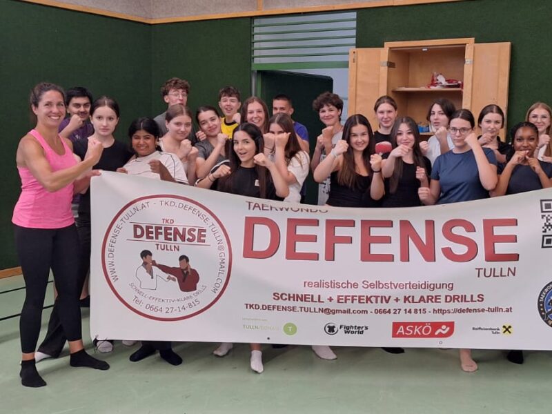 DEFENSE-Training beim BRG14 in Wien